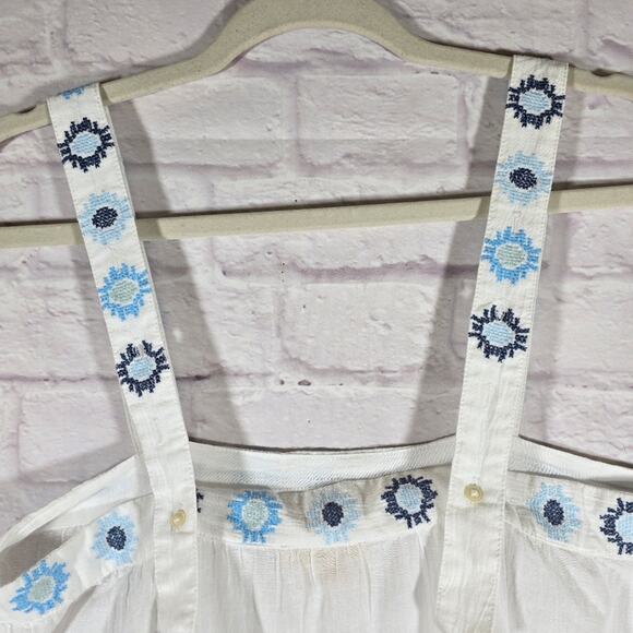 M Love By Gap White Embroidered Square Neck Tank Top Blue Accents Womens Size XS - Picture 6 of 10